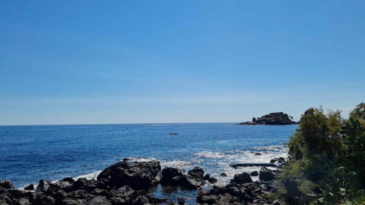Camera Luna Fronte Mare Aci Trezza Διαμέρισμα Aci Castello Εξωτερικό φωτογραφία
